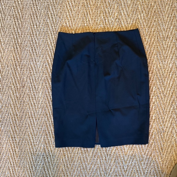 Elie Tahari black suit skirt - Picture 3 of 3